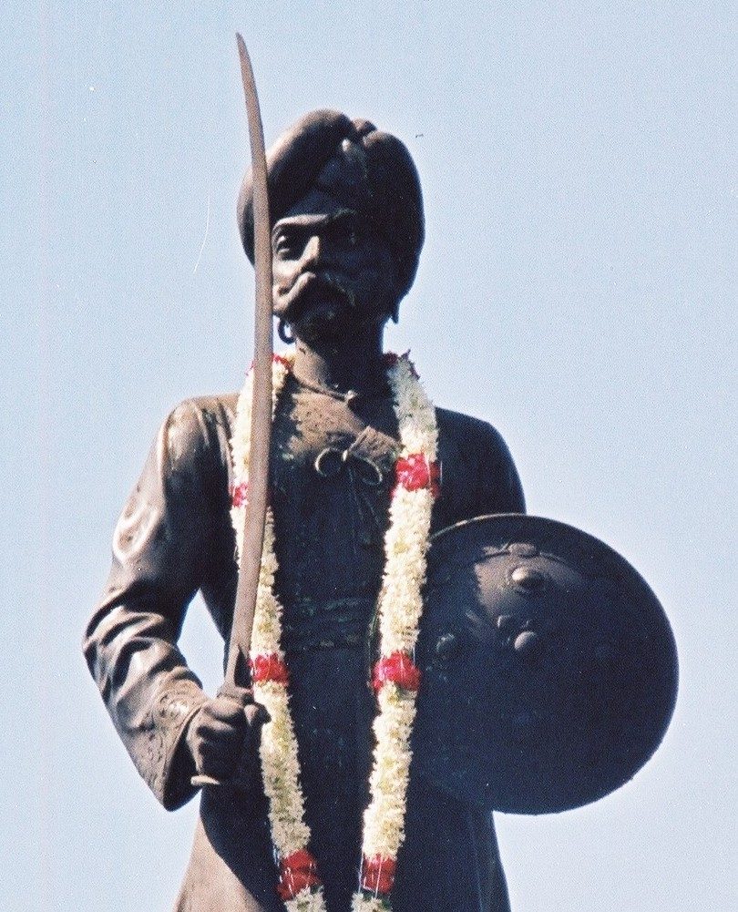 Kempegowda Statue